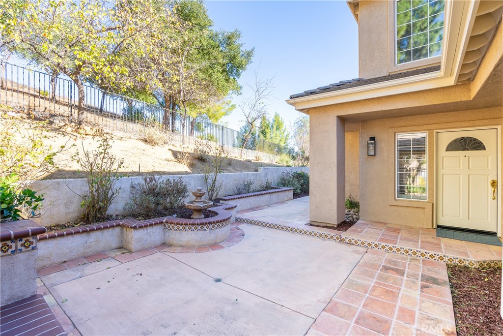 998 Blue Mountain Circle