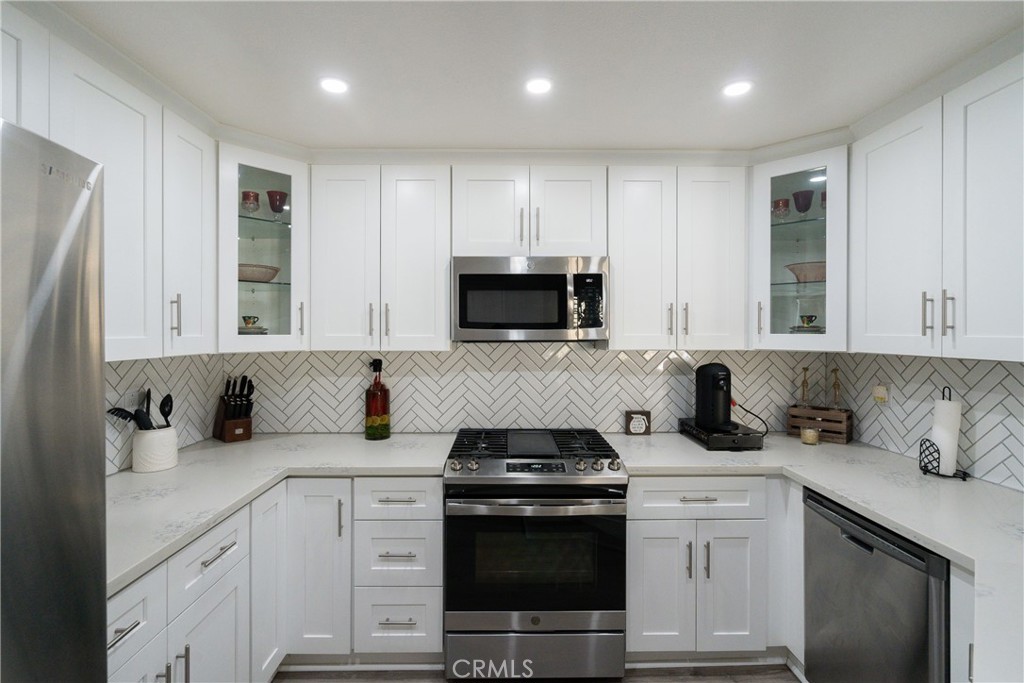 998 Blue Mountain Circle