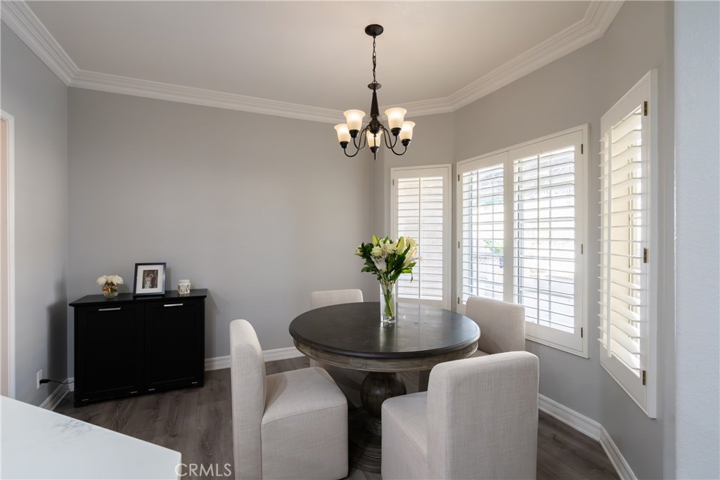 998 Blue Mountain Circle