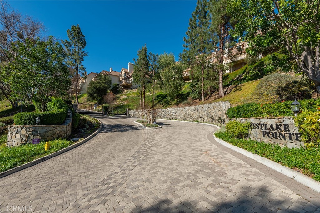 3317 View Pointe Drive