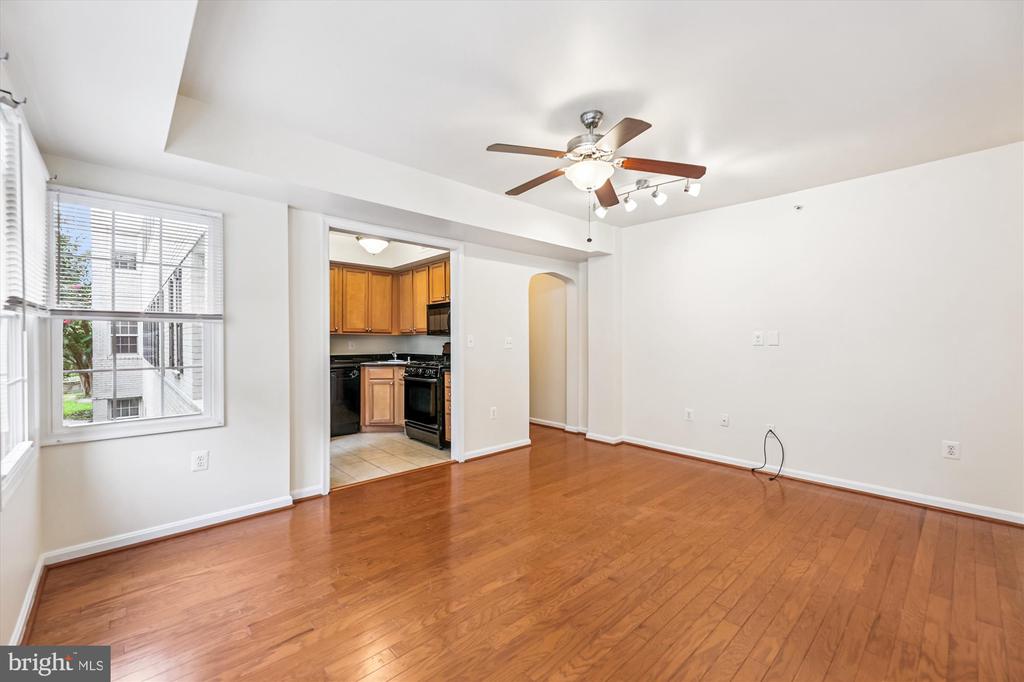 700 JEFFERSON STREET NW Unit: 201