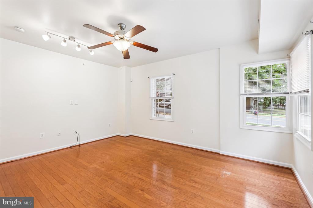 700 JEFFERSON STREET NW Unit: 201