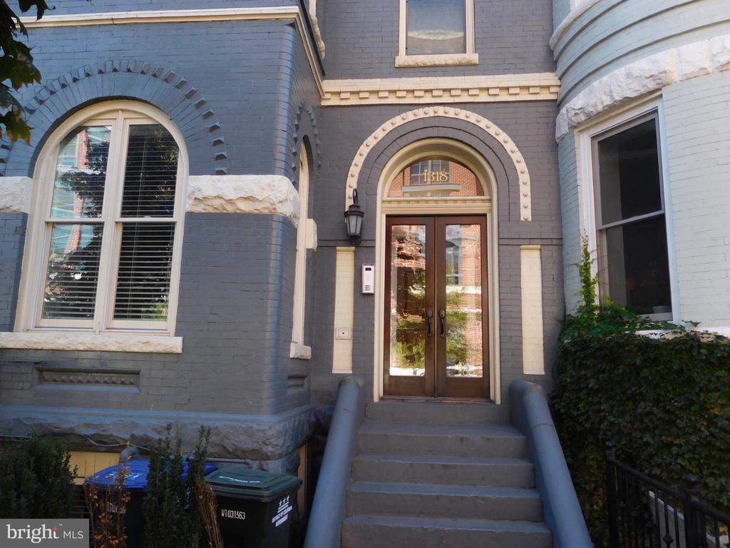 1318 W ST. NW