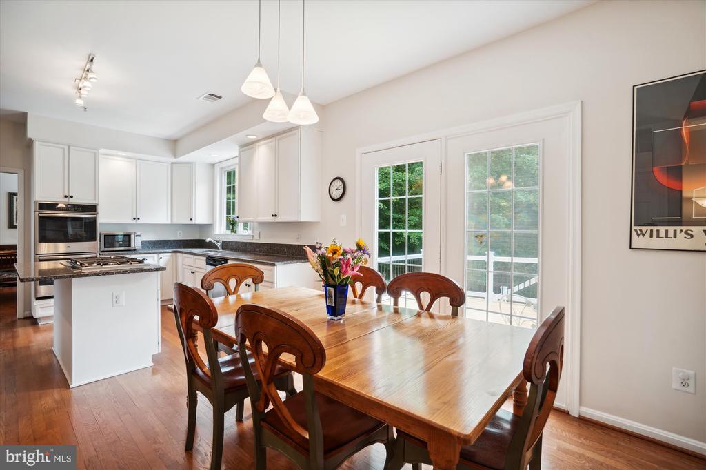 10003 LAWRENCE POND COURT