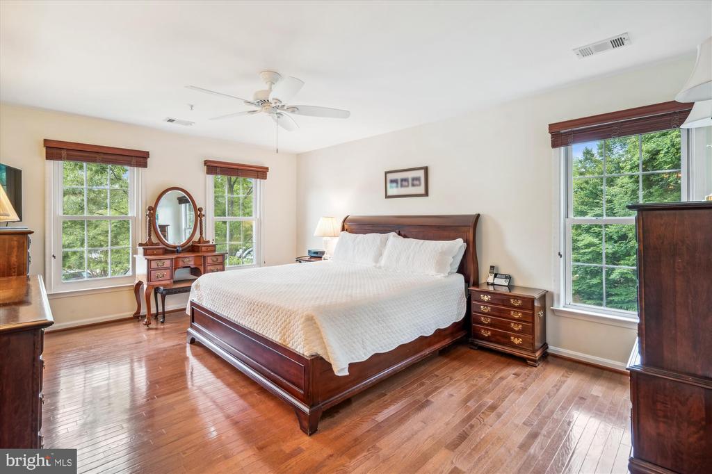 10003 LAWRENCE POND COURT