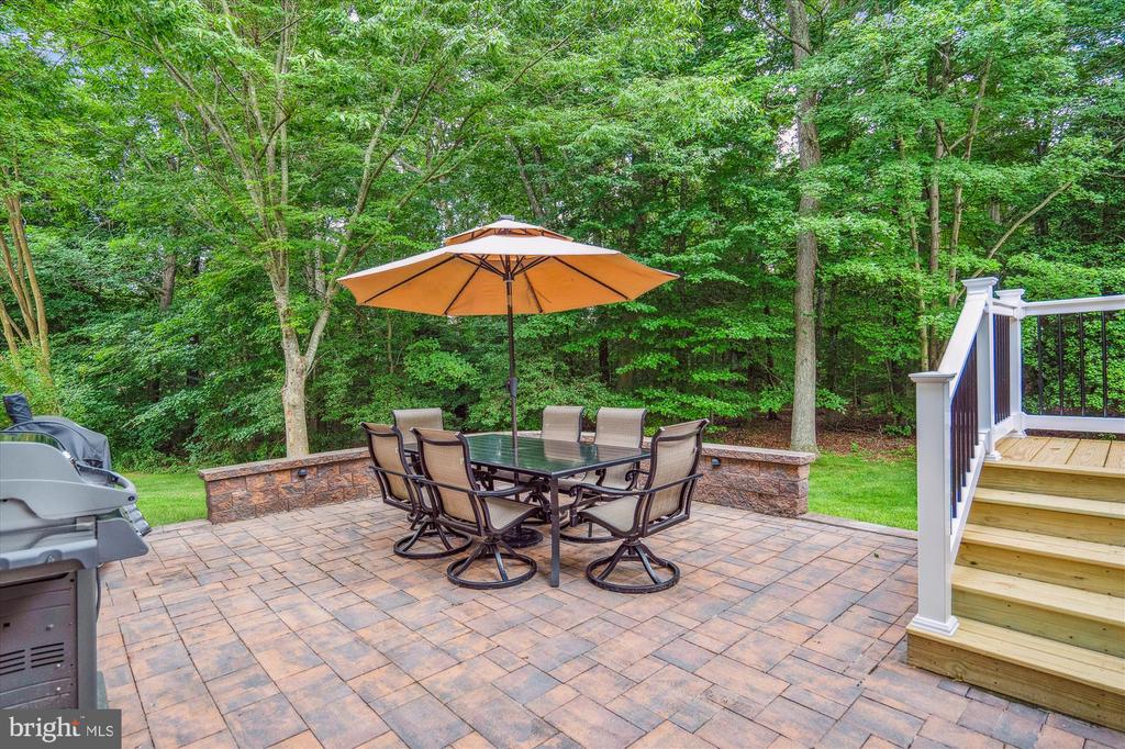 10003 LAWRENCE POND COURT