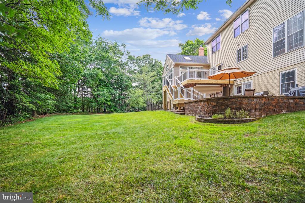 10003 LAWRENCE POND COURT