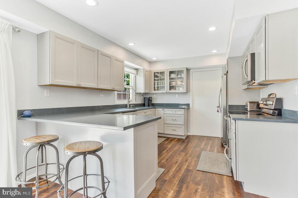 2419 KELFORD LANE