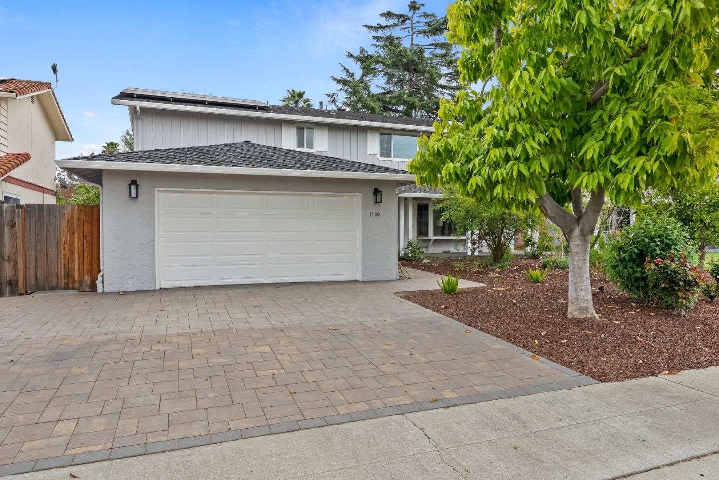 1130 Polk LN