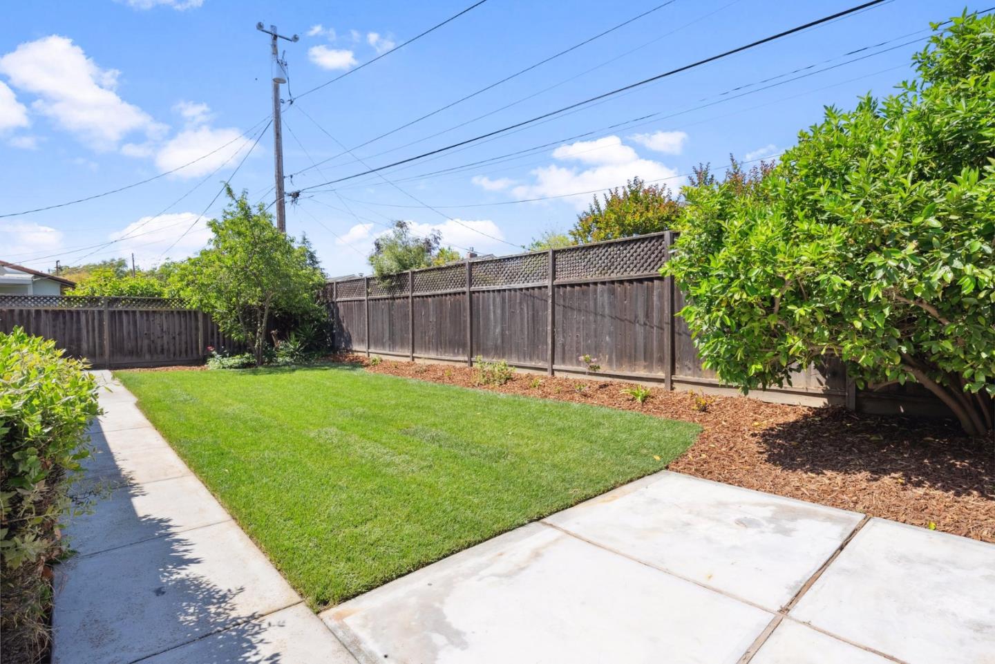 1673 Nightingale AVE