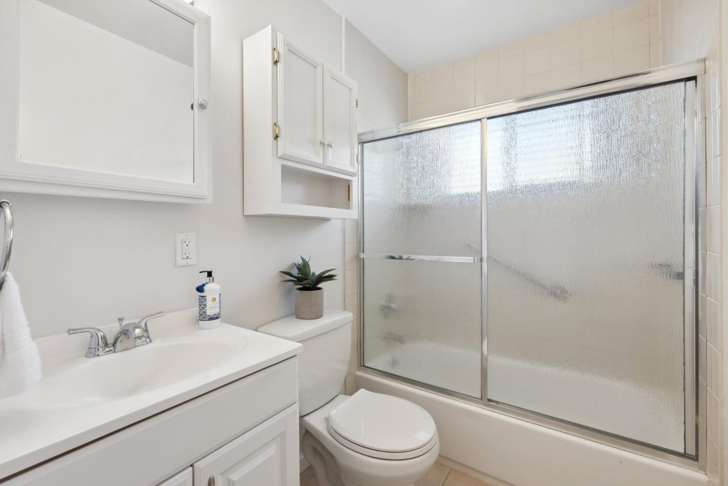 1673 Nightingale AVE