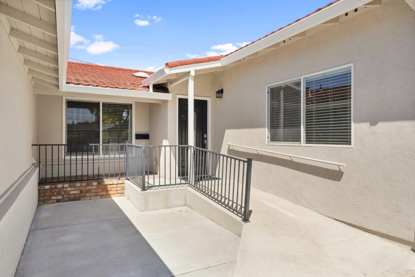 1673 Nightingale AVE