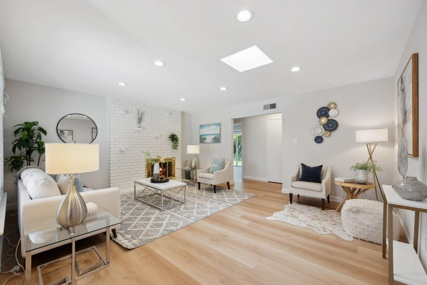 1673 Nightingale AVE