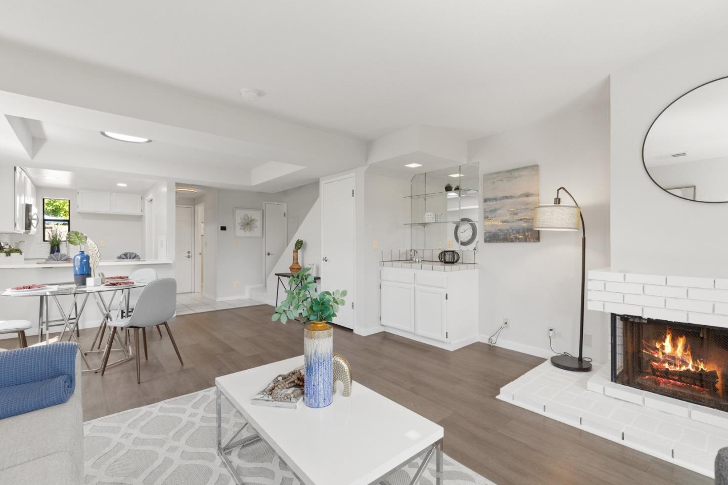 2040 Main ST 101