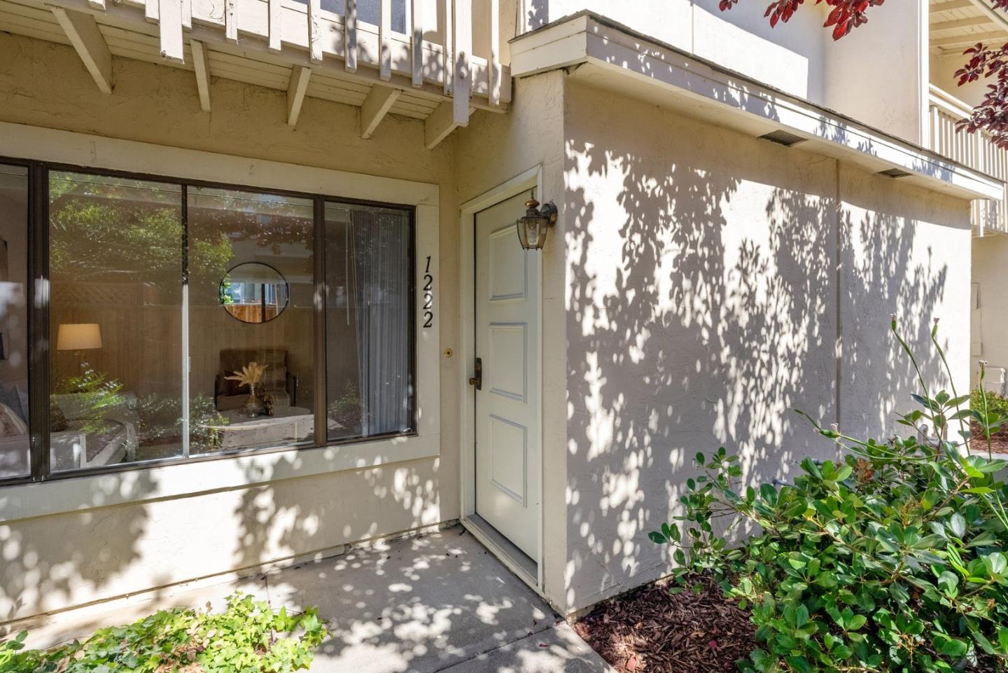 1222 Crescent TER