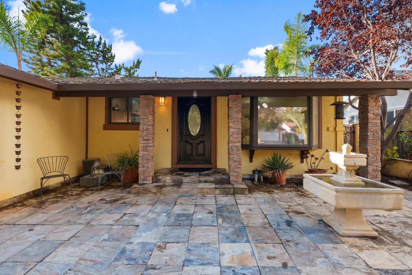 3049 Chippenham DR