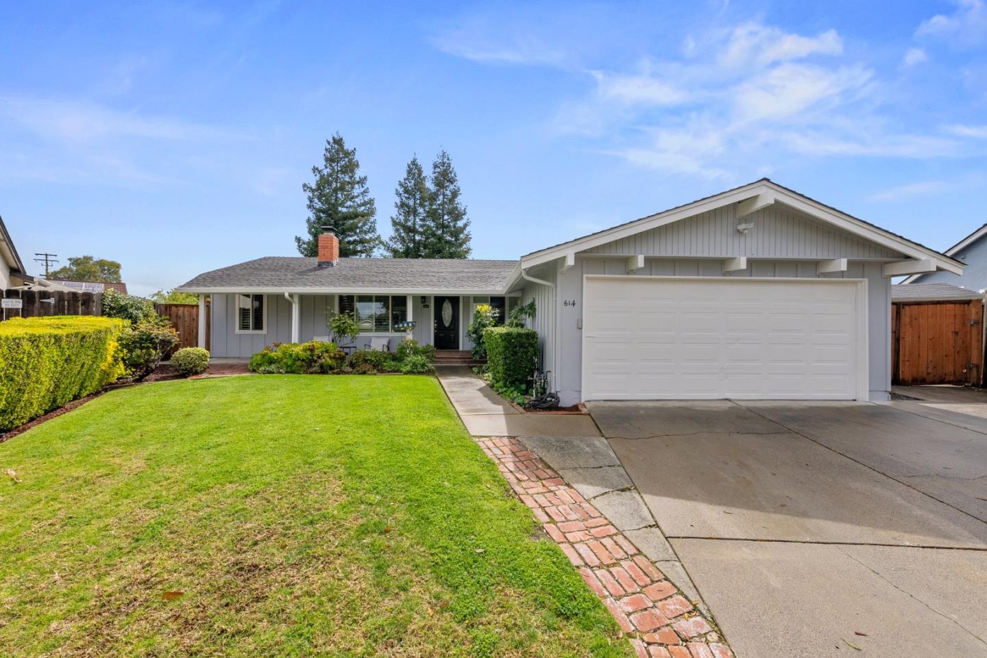 614 Azule AVE