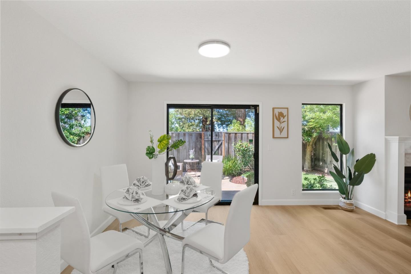 1257 Sierra Village PL