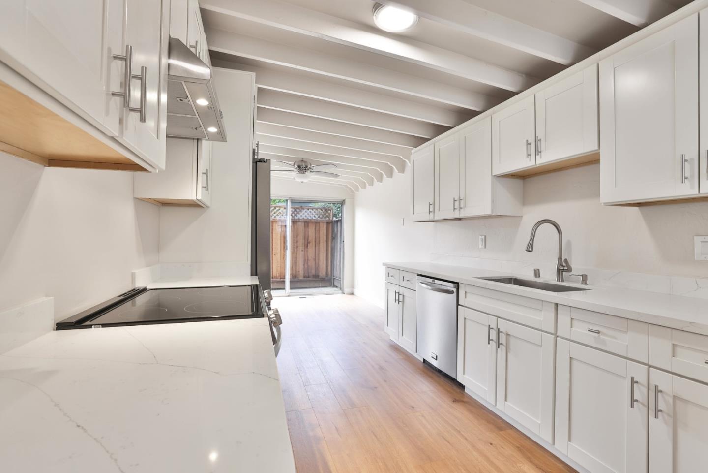 990 Gale Drive