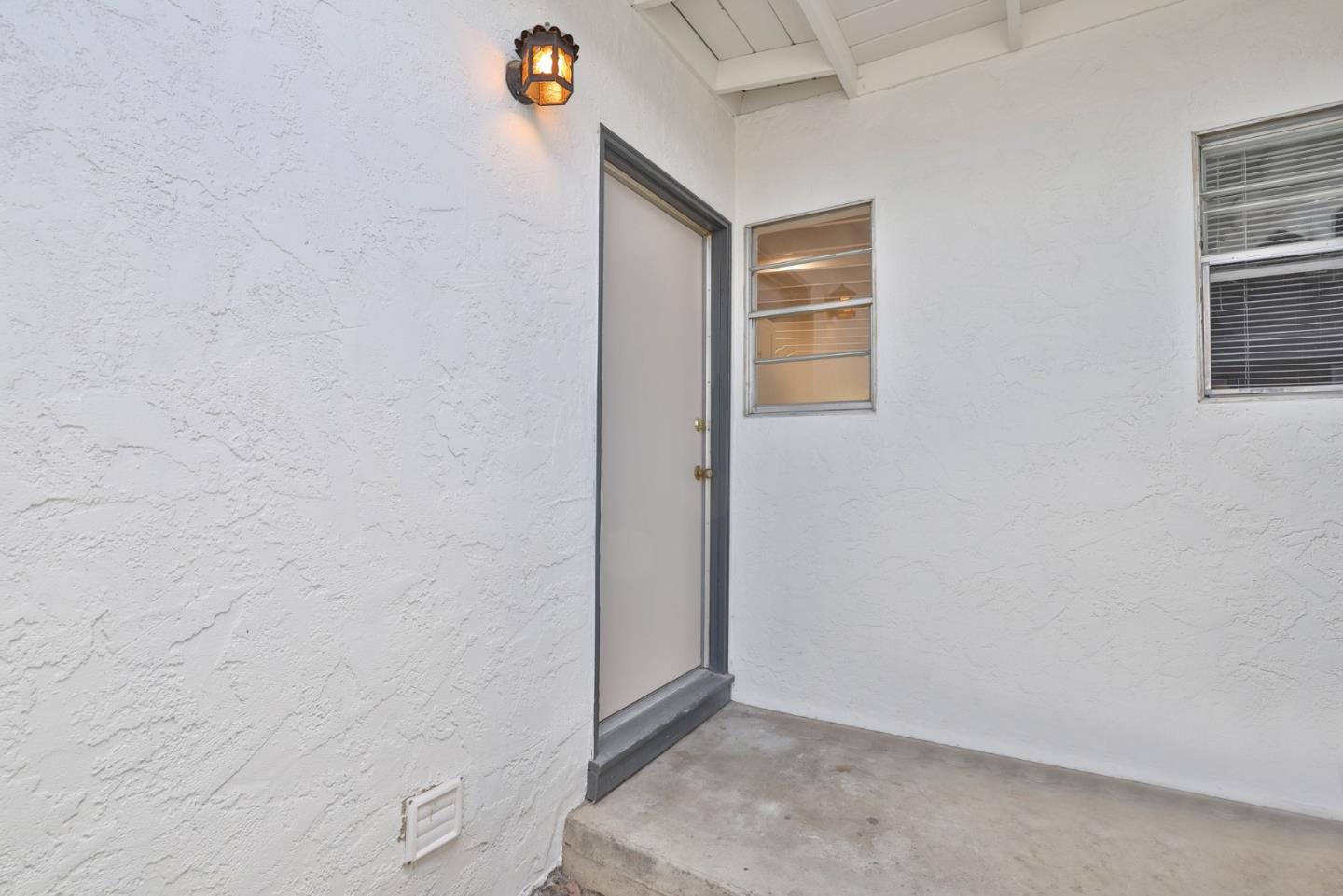 990 Gale Drive