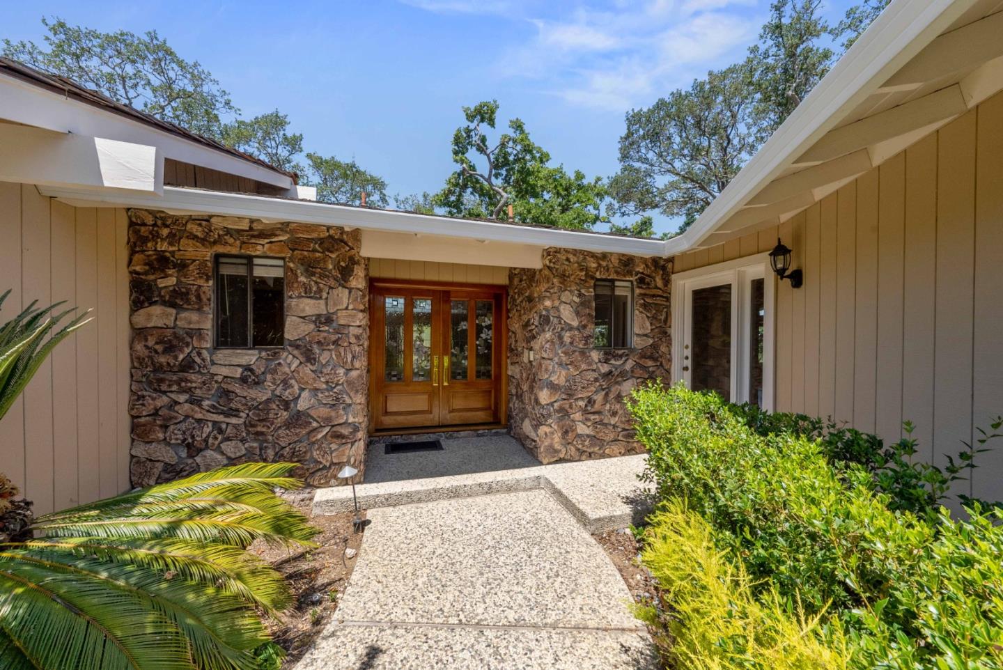 7175 Red Holly Court