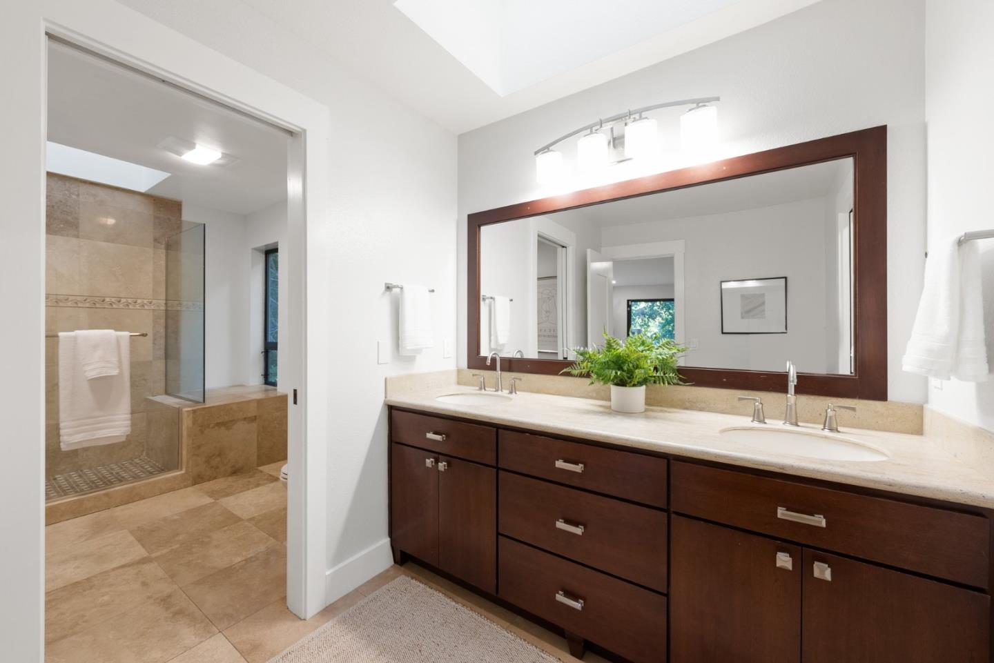 21 Valley Oak Street