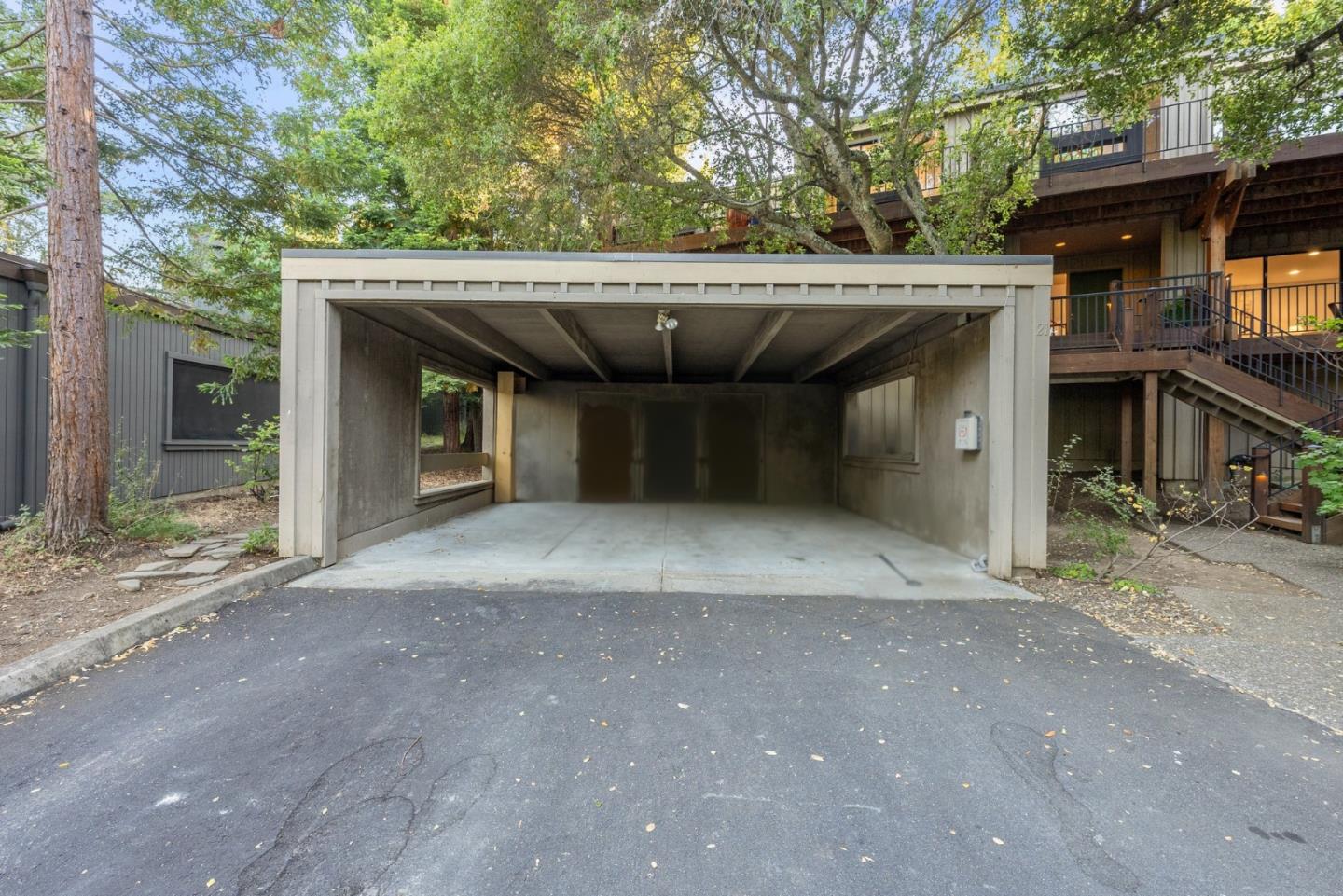 21 Valley Oak Street