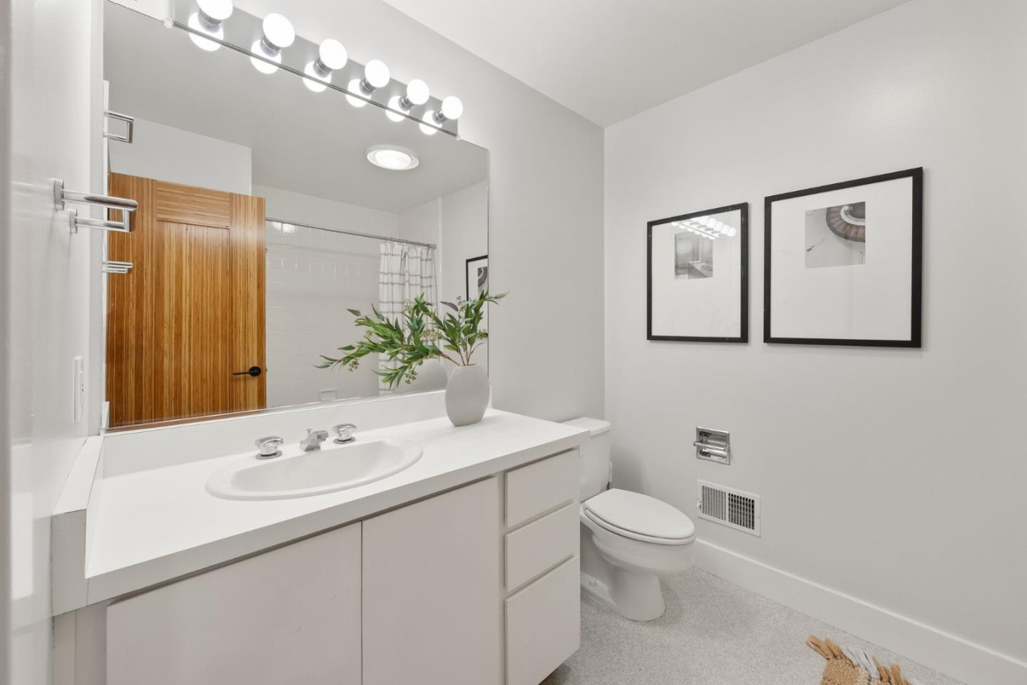 21 Valley Oak Street