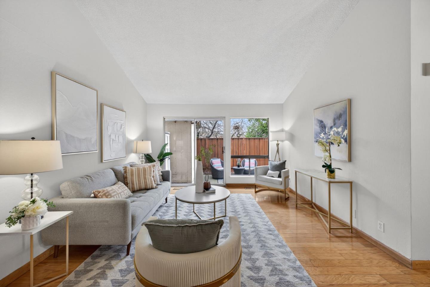 20022 Northcrest Square