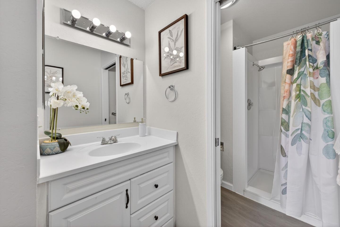 20022 Northcrest Square