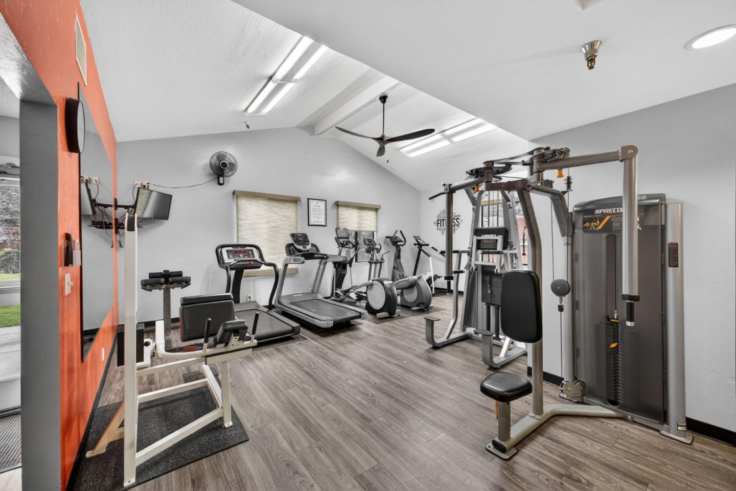 20022 Northcrest Square