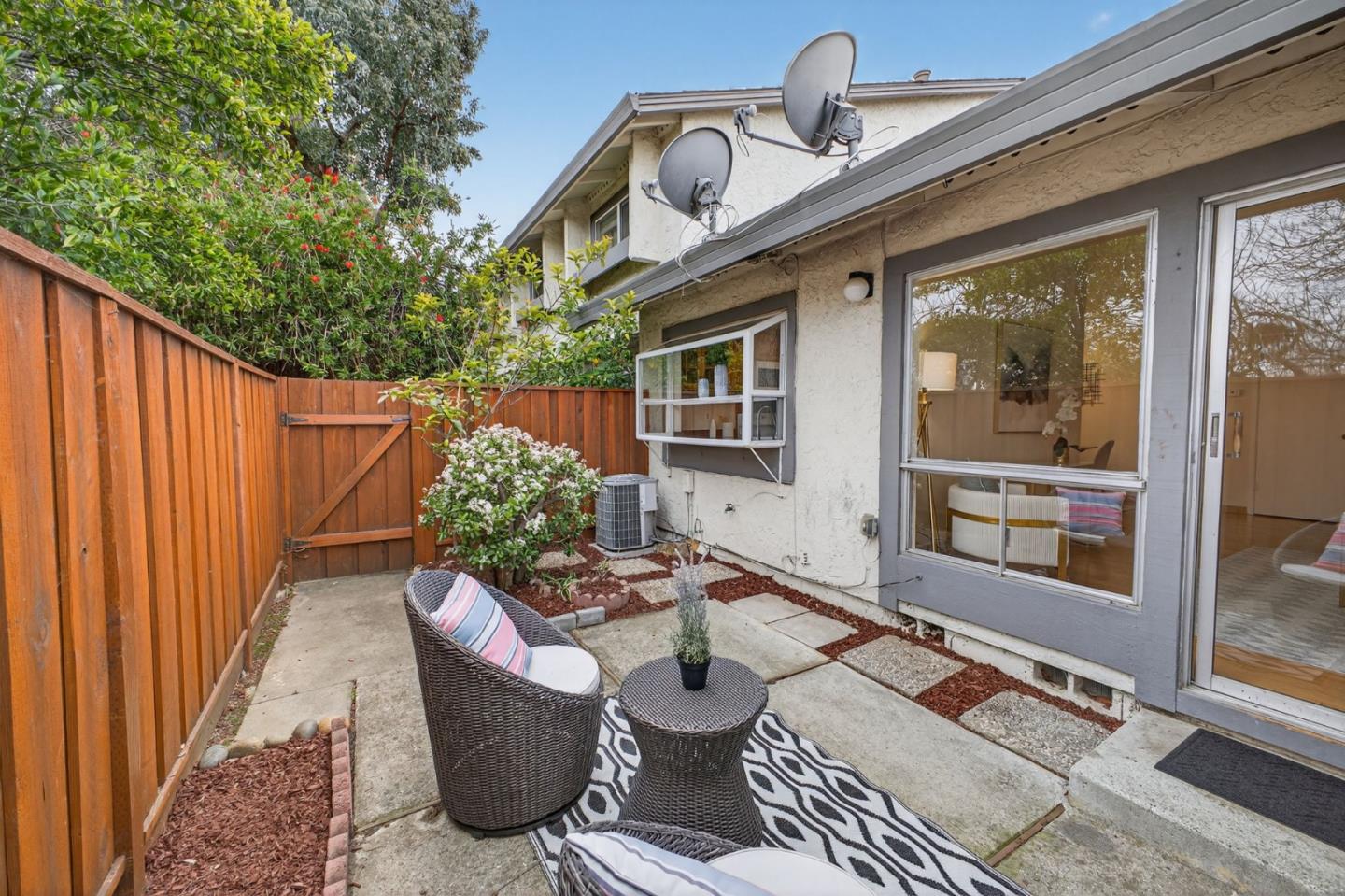 20022 Northcrest Square