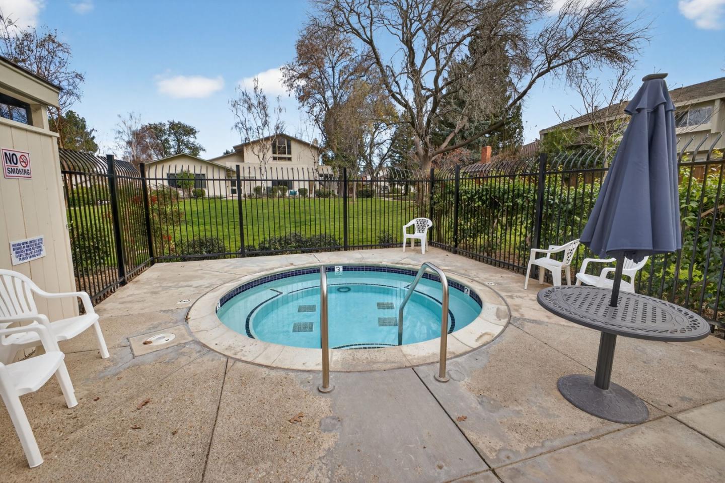 20022 Northcrest Square