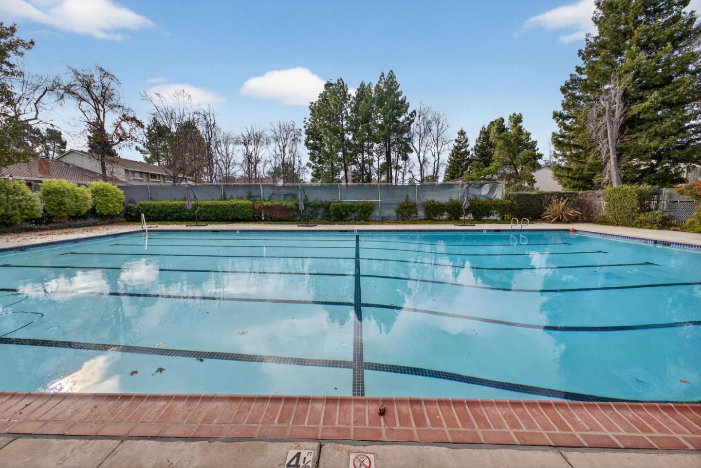 20022 Northcrest Square