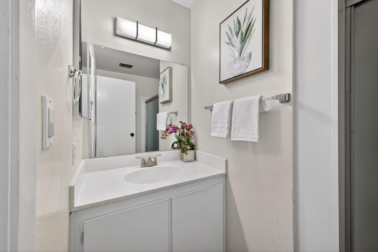 20022 Northcrest Square