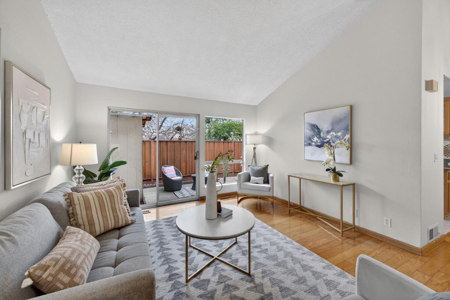 20022 Northcrest Square