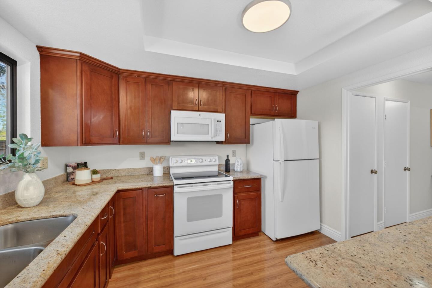 1205 Sierra Village Way