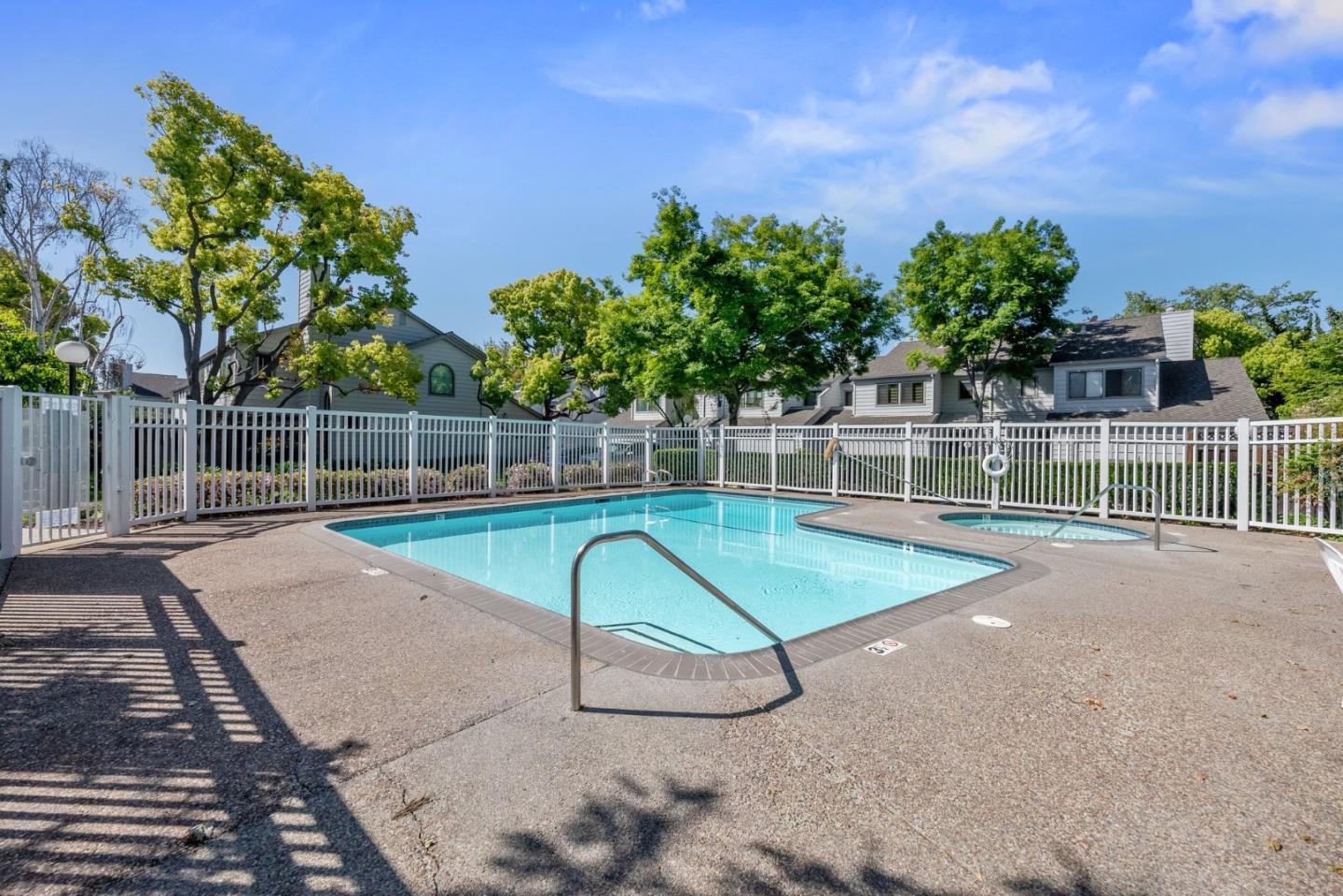 1205 Sierra Village Way