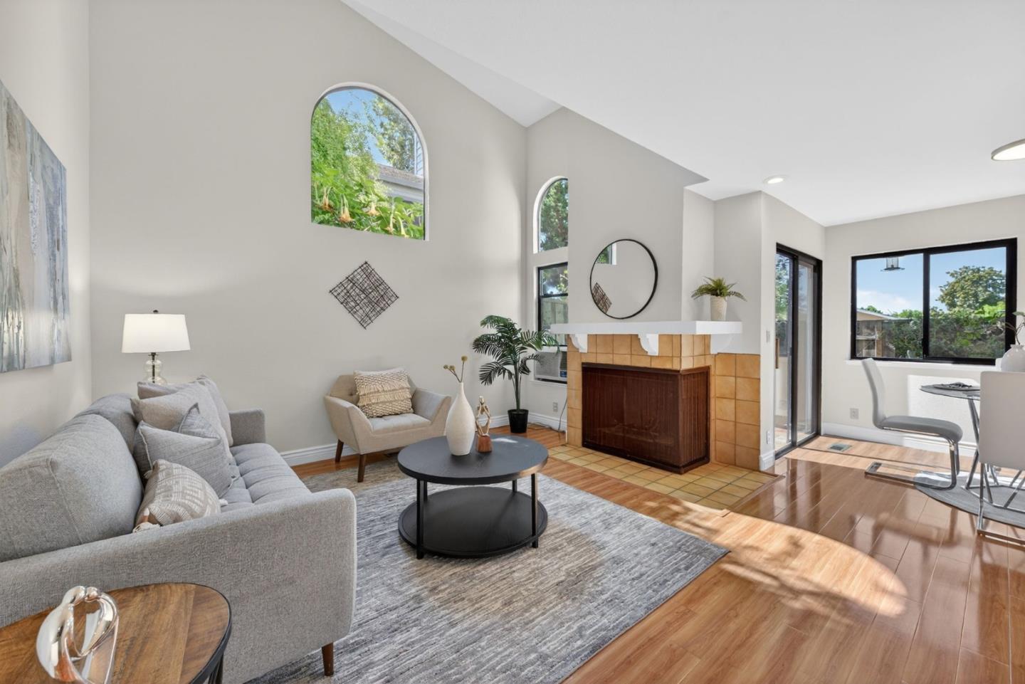 1205 Sierra Village Way