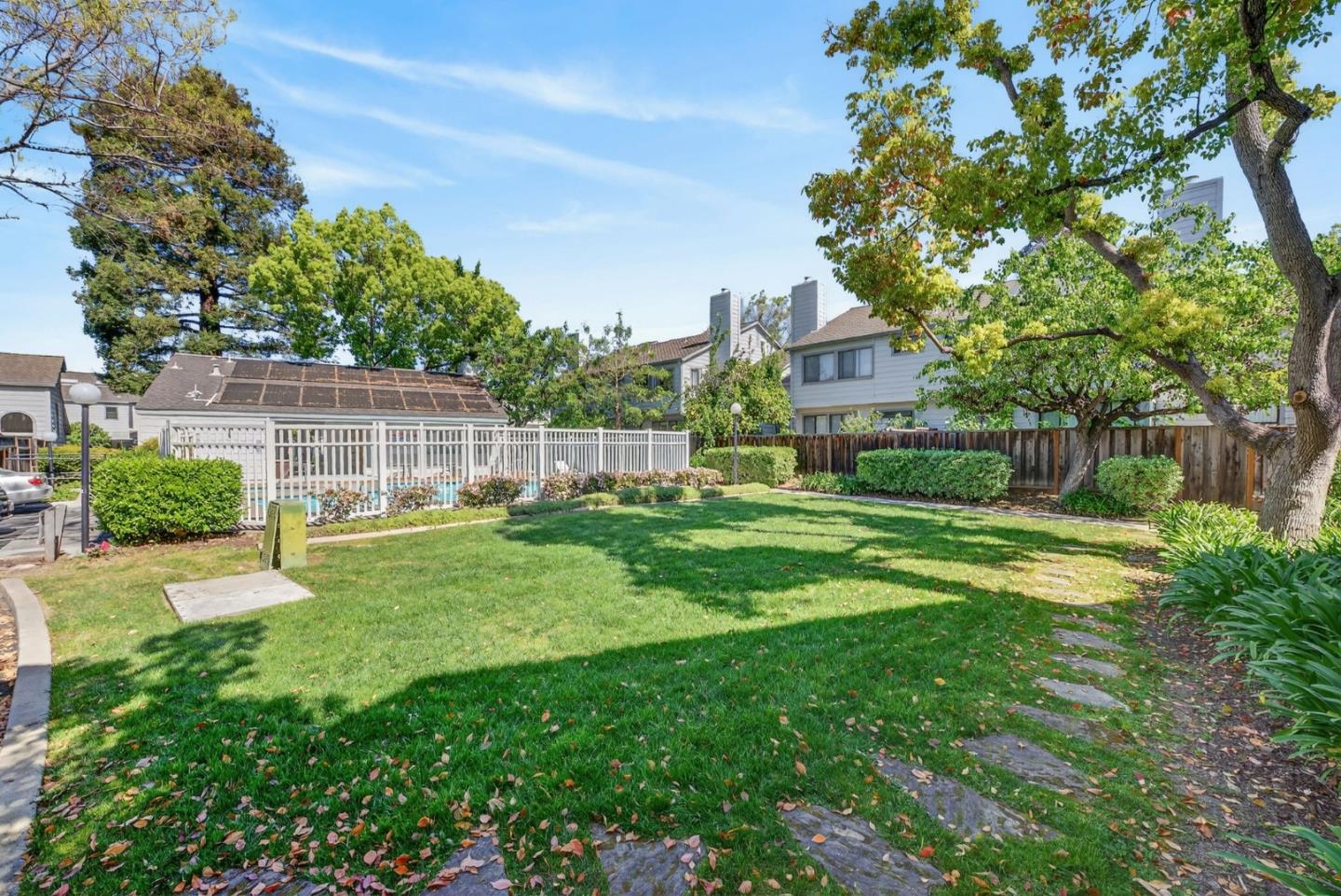 1205 Sierra Village Way