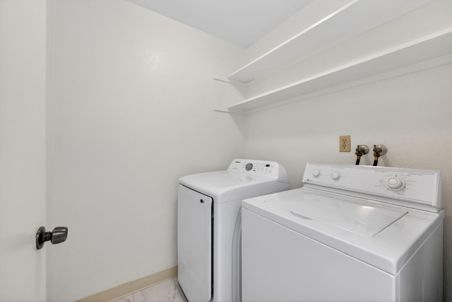 1205 Sierra Village Way