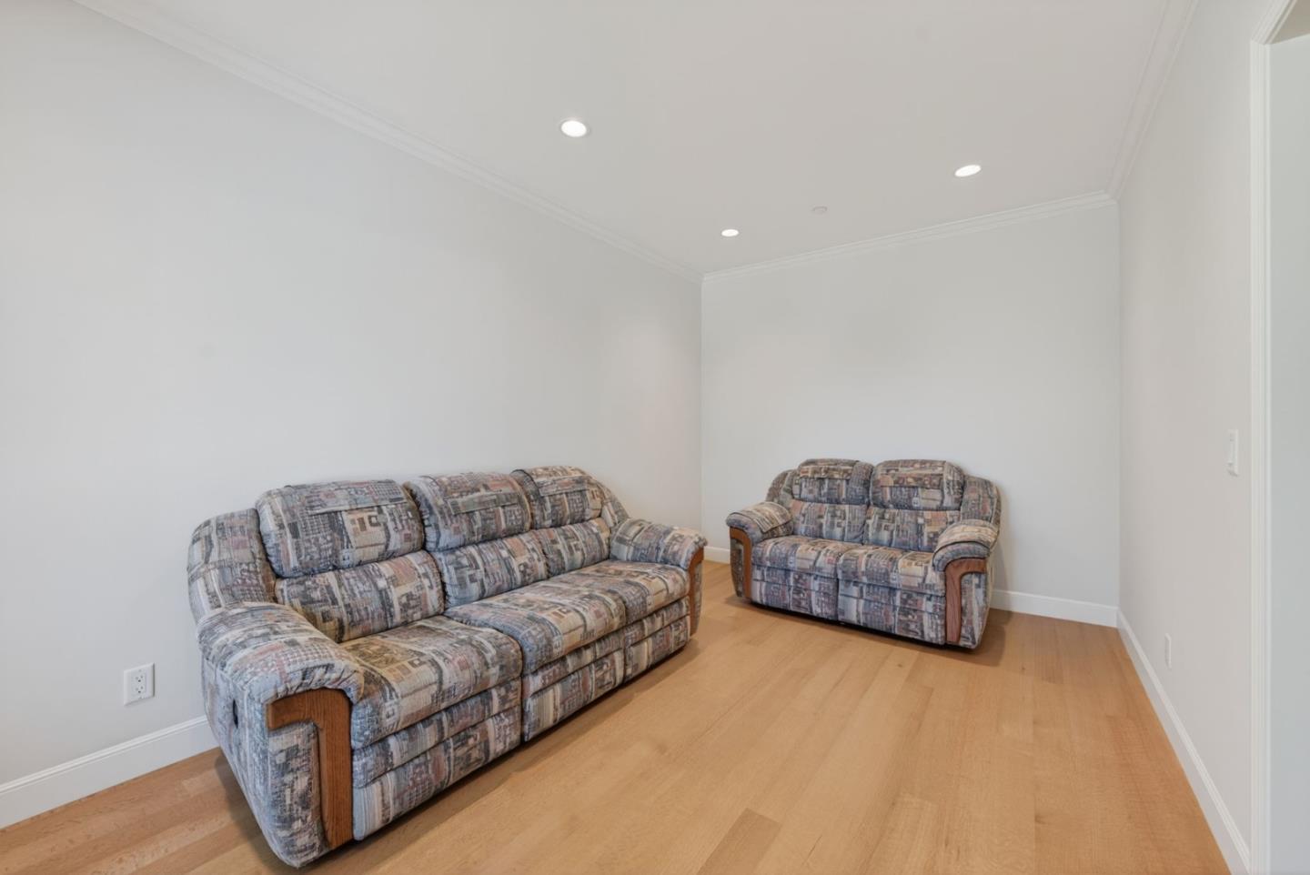 18270 Baylor Avenue