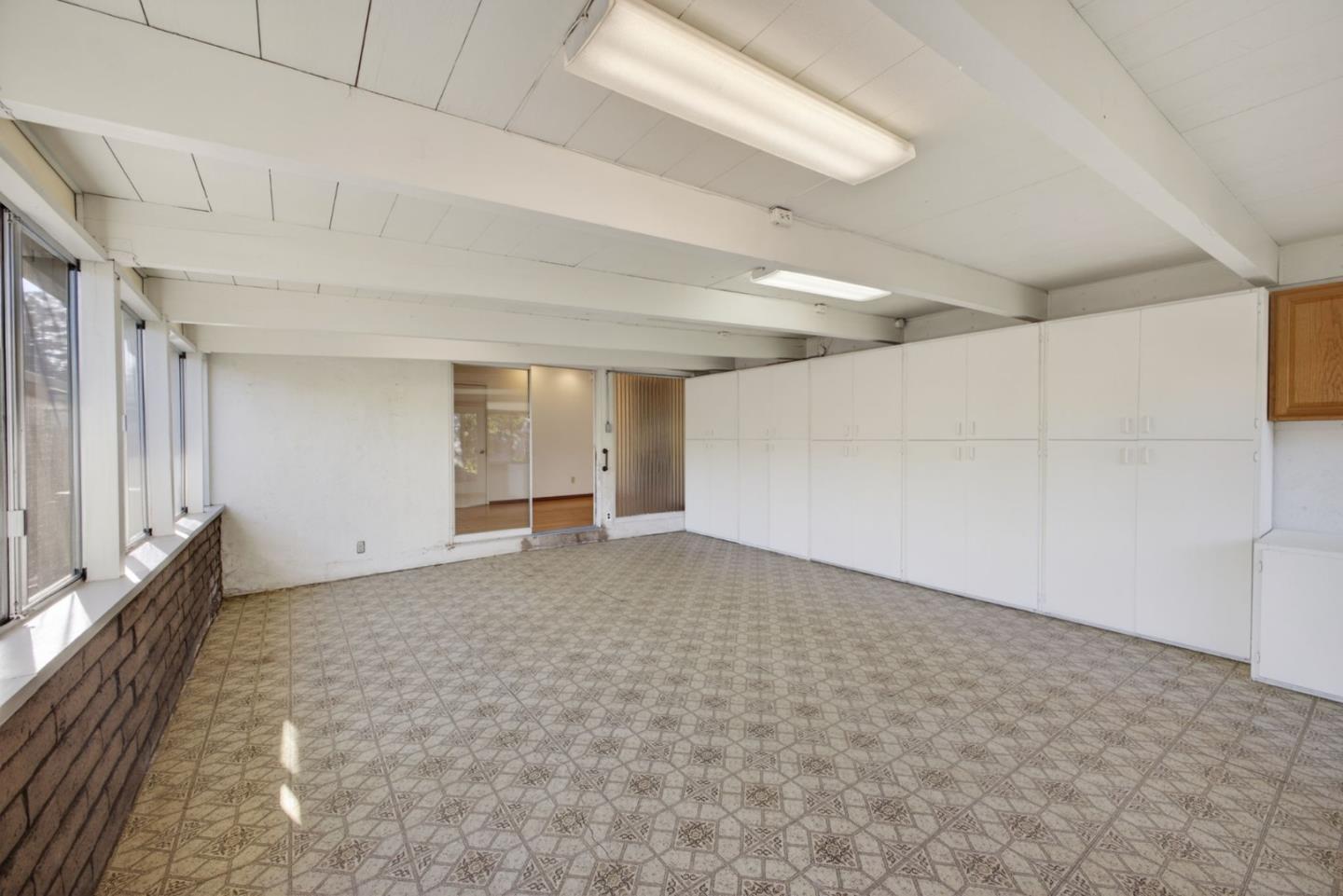 1031 Miller Avenue