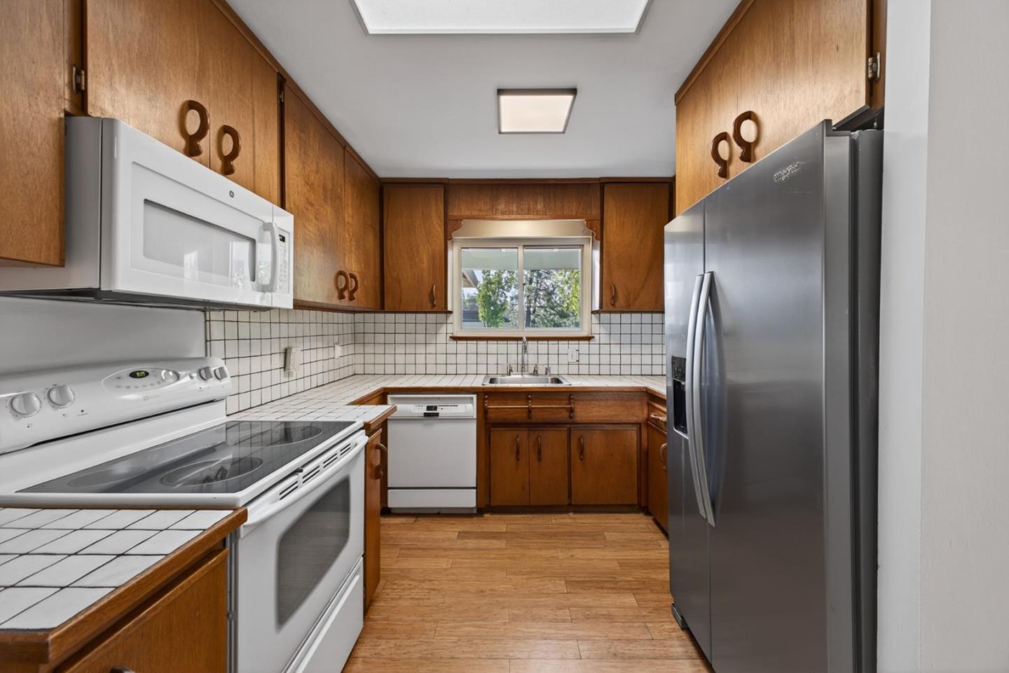 1031 Miller Avenue