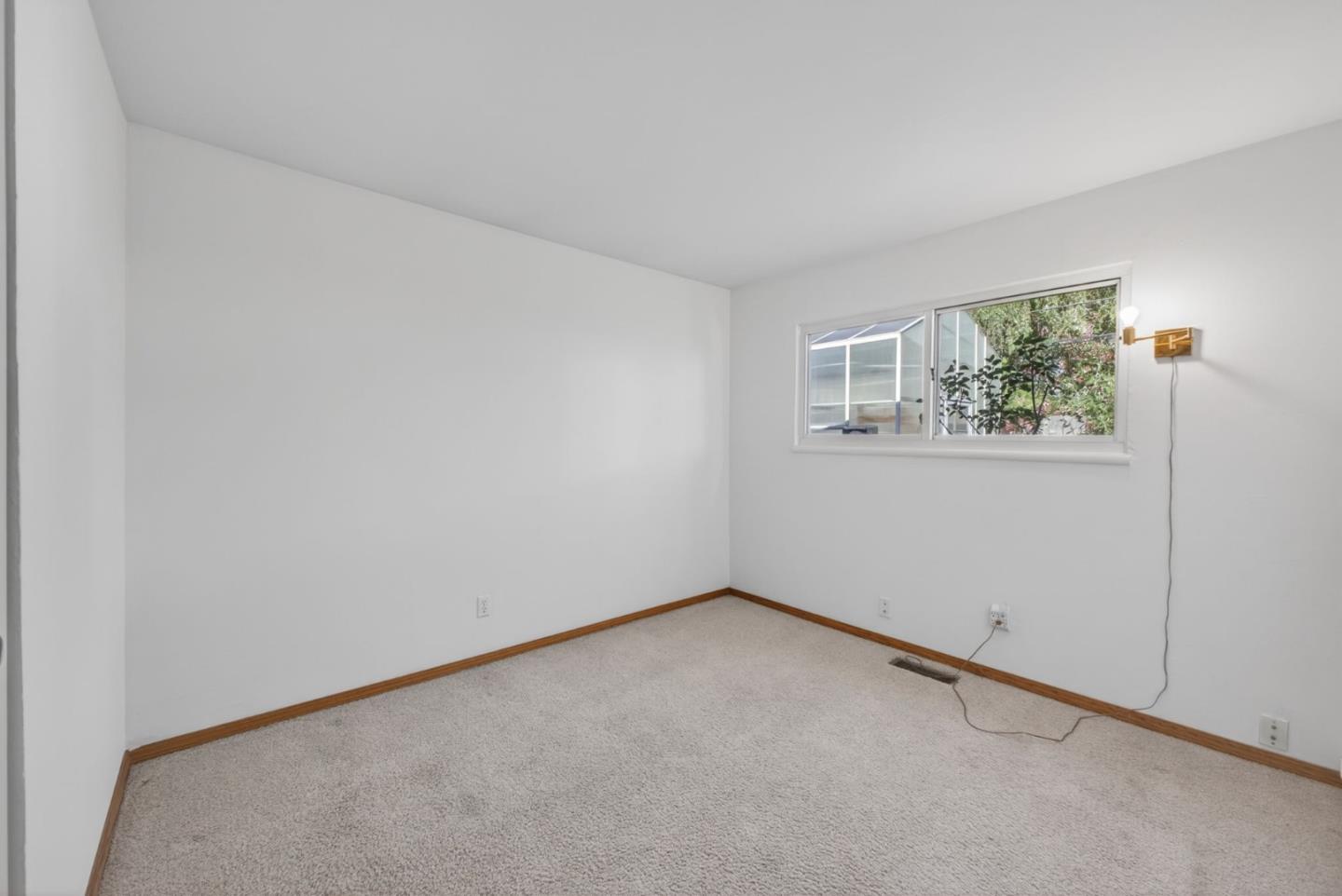 1031 Miller Avenue