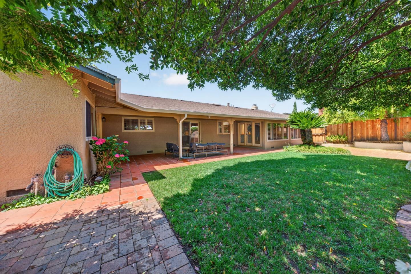 2140 Cedarwood Lane