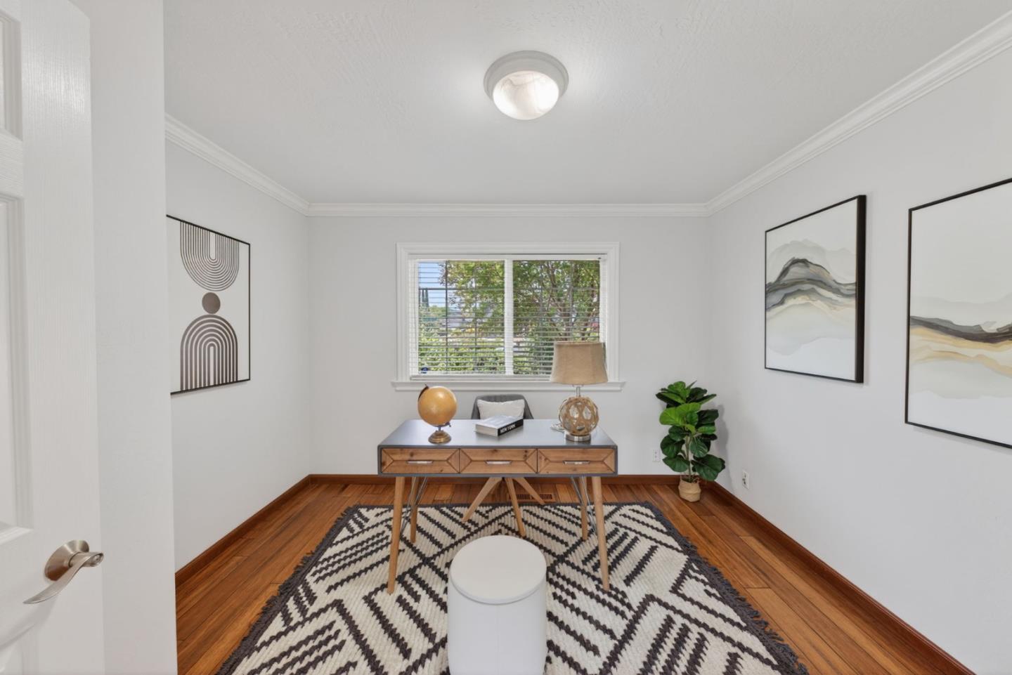 6098 Calle Esperanza