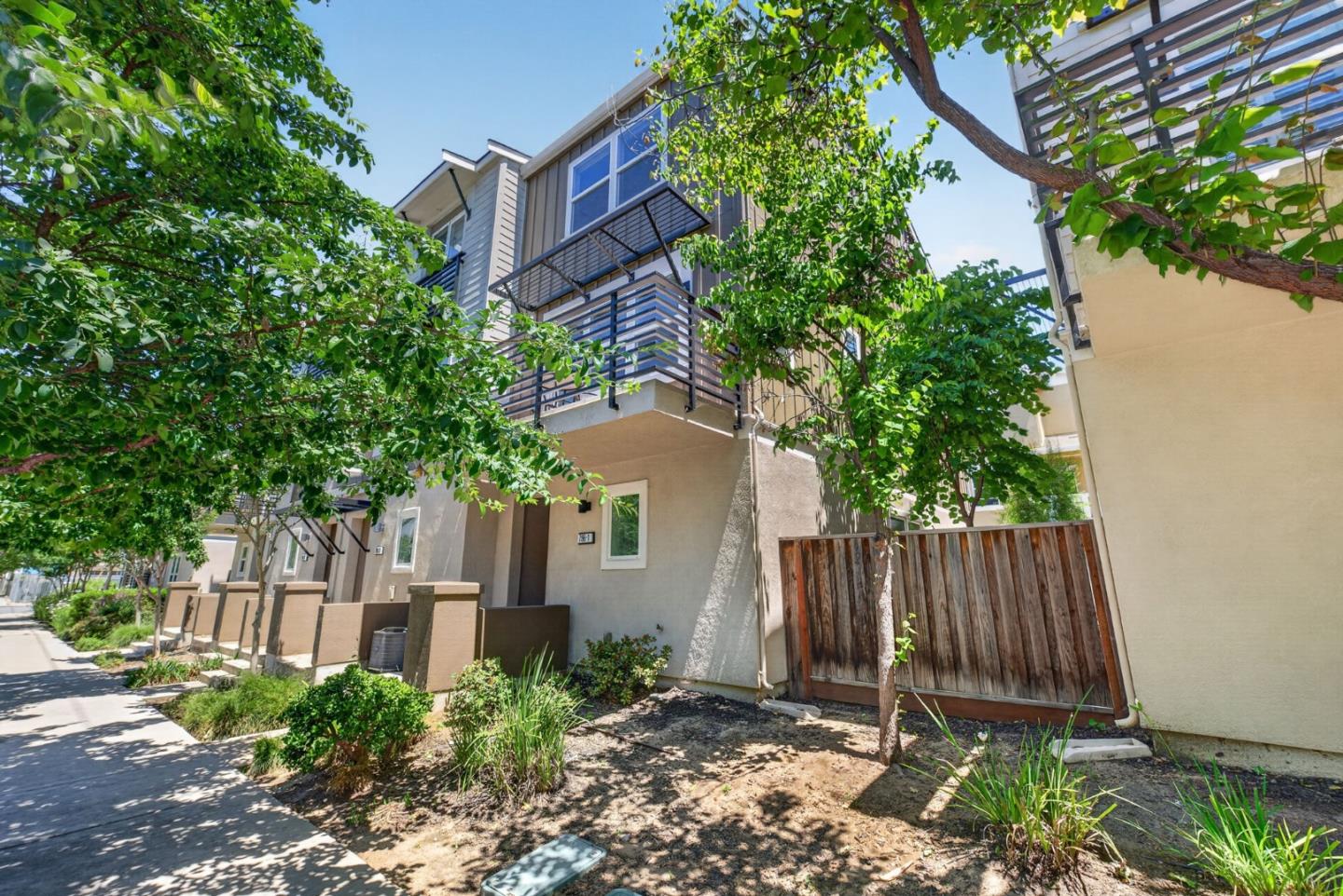 796 North 10th Street 1