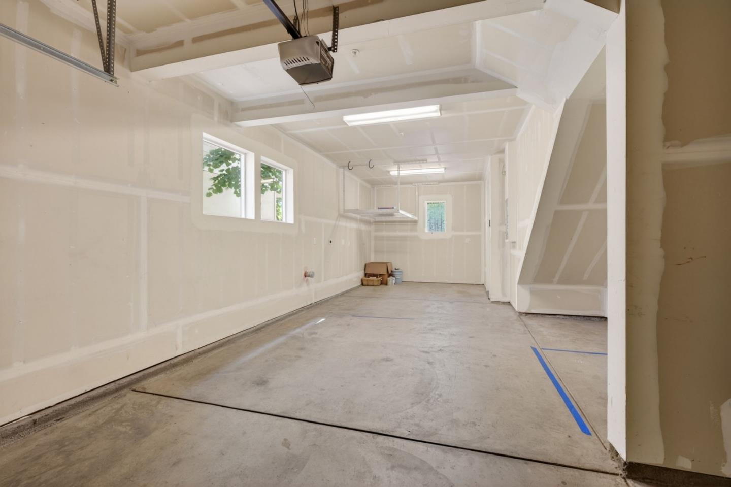 796 North 10th Street 1