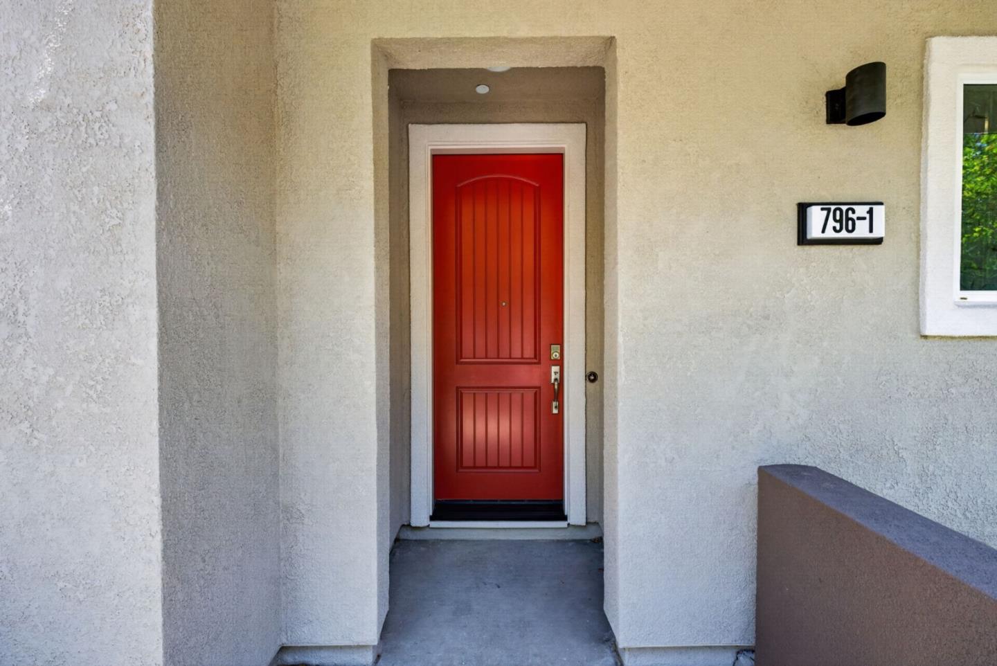 796 North 10th Street 1